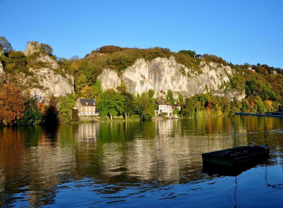 Terra - Appartement A Deux Pas Du Bord De Meuse Entre Namur Et Dinant Profondeville Exterior foto